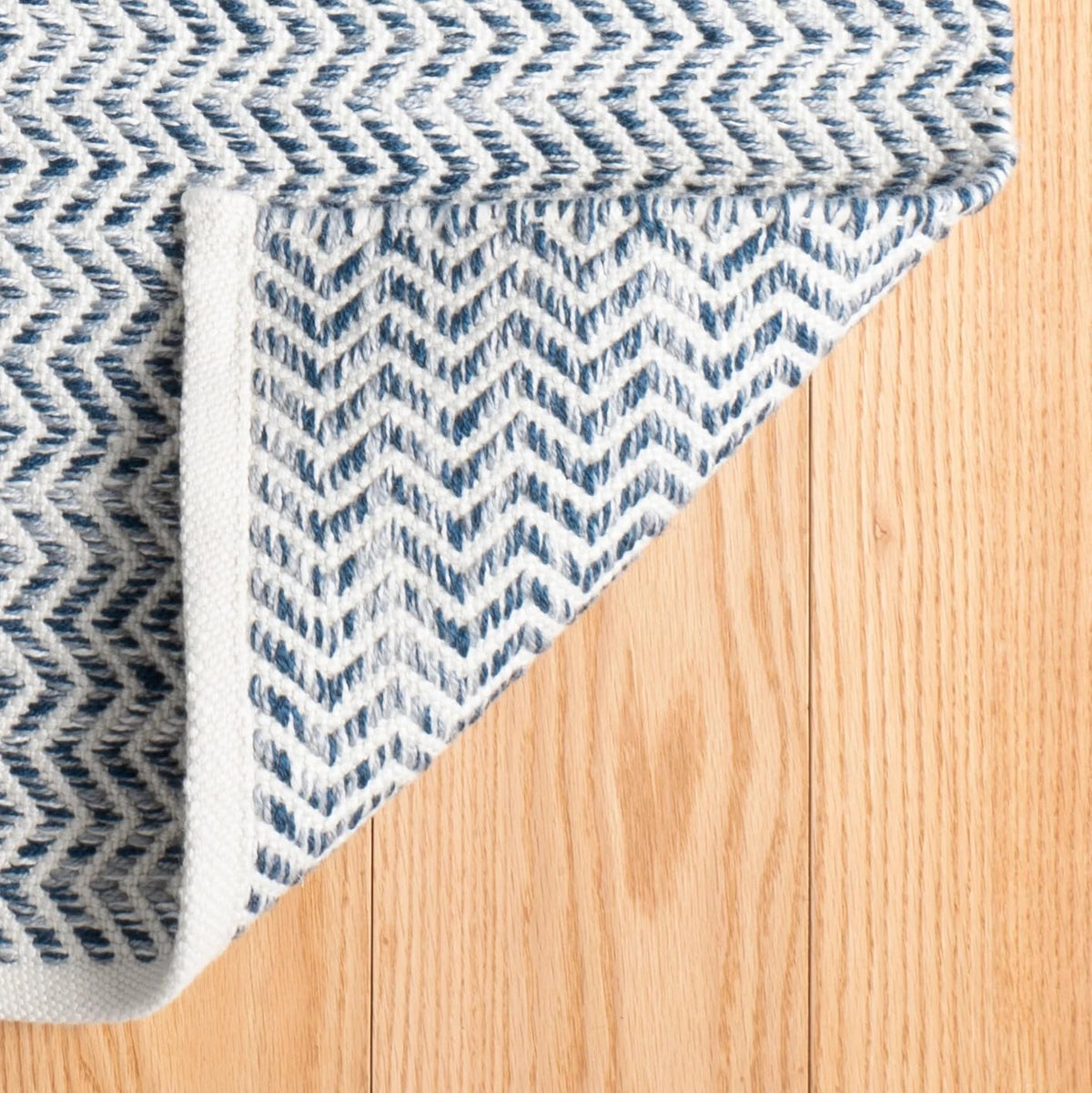 Dash & Albert Coastal Blue Geometric Handwoven Indoor/Outdoor Rug, 3'x5'