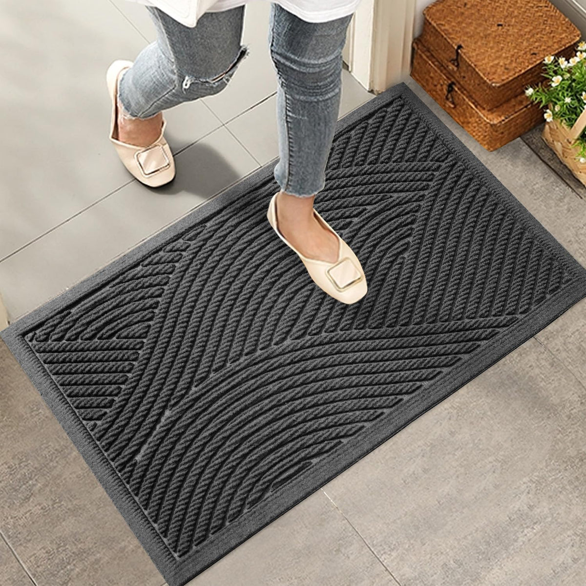 HIYARD Sturdy Front Door Mat, Absorbent Muddy Dirt Resist Welcome Door Mats Outdoor Indoor, Stain and Fade Resistant, Non-Slip Backing Entry Mat Low Profile Doormat for Entryway, 36×24, Beige