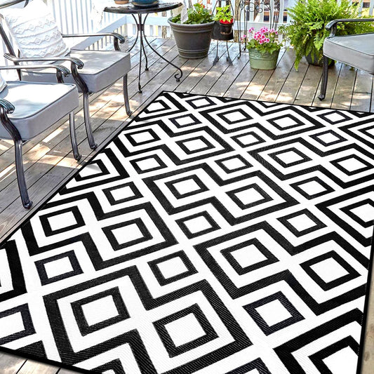 DiiKoo Outdoor Rug Mat for Patio, 6x9ft Waterproof Reversible Plastic Straw Rugs, Camping Carpet Area Mats for RV, Porch, Deck, Backyard, Balcony, Camper, Trailer, Black & White