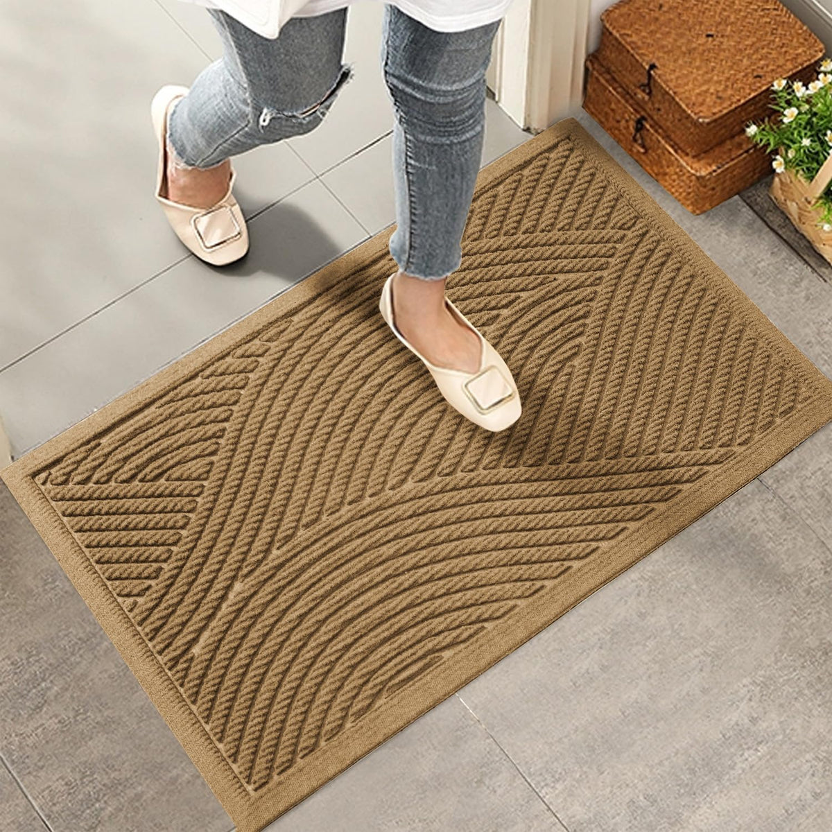 HIYARD Sturdy Front Door Mat, Absorbent Muddy Dirt Resist Welcome Door Mats Outdoor Indoor, Stain and Fade Resistant, Non-Slip Backing Entry Mat Low Profile Doormat for Entryway, 36×24, Beige