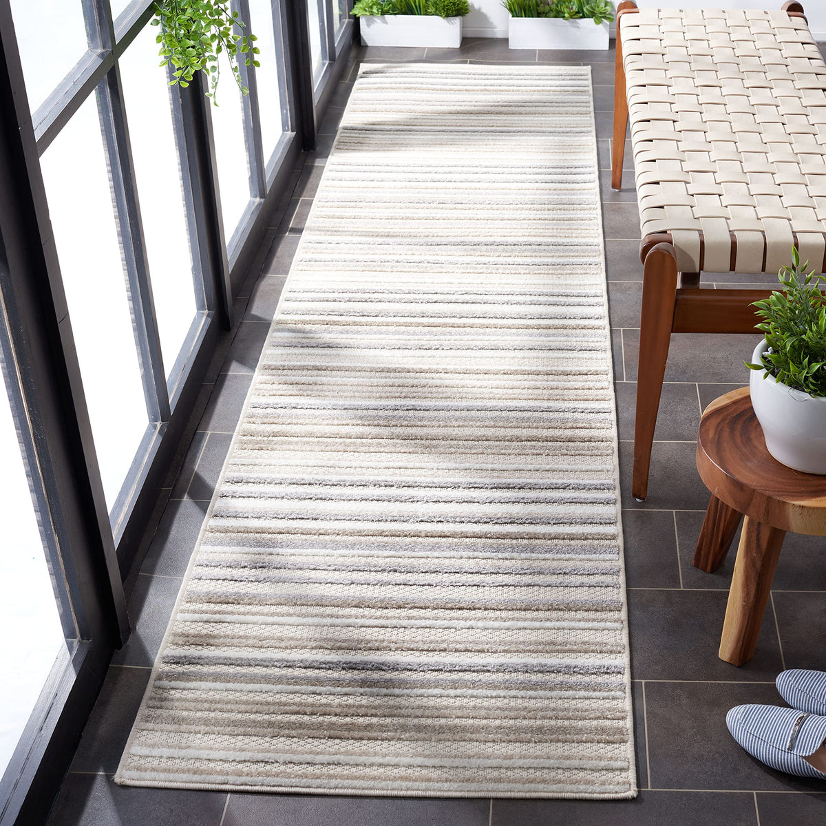 SAFAVIEH Washable Rug Outdoor Cabana Collection - 8' x 10', Ivory & Green, Non-Shedding & Easy to Clean, Ideal for Patio, Backyard, Mudroom (CBN323A)