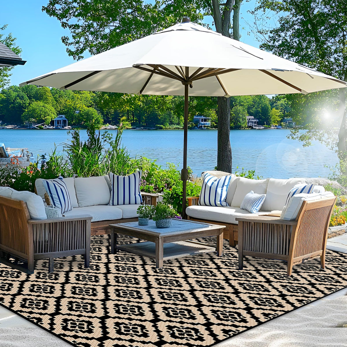 Wallona Outdoor Rug 8x10 ft, Flower Blue & White