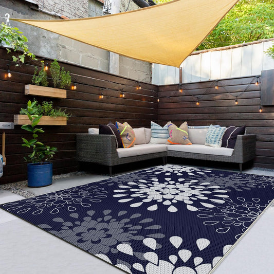 Wallona Outdoor Rug 8x10 ft, Flower Blue & White