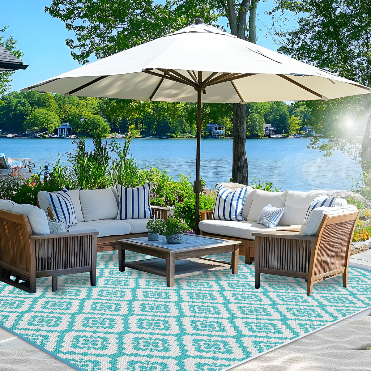Wallona Outdoor Rug 8x10 ft, Flower Blue & White
