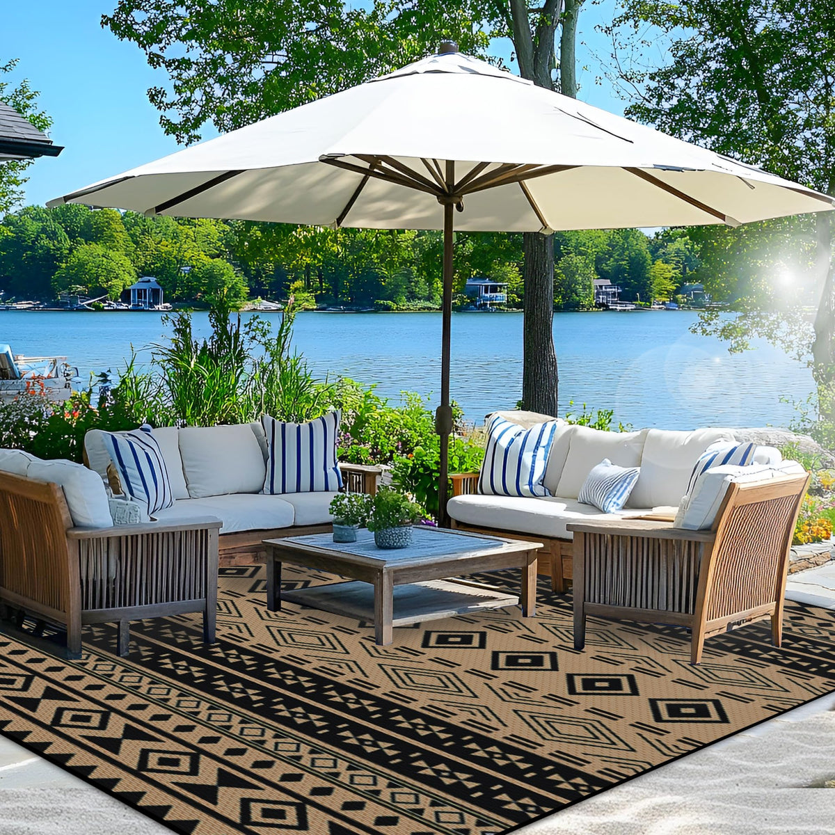 Wallona Outdoor Rug 8x10 ft, Flower Blue & White