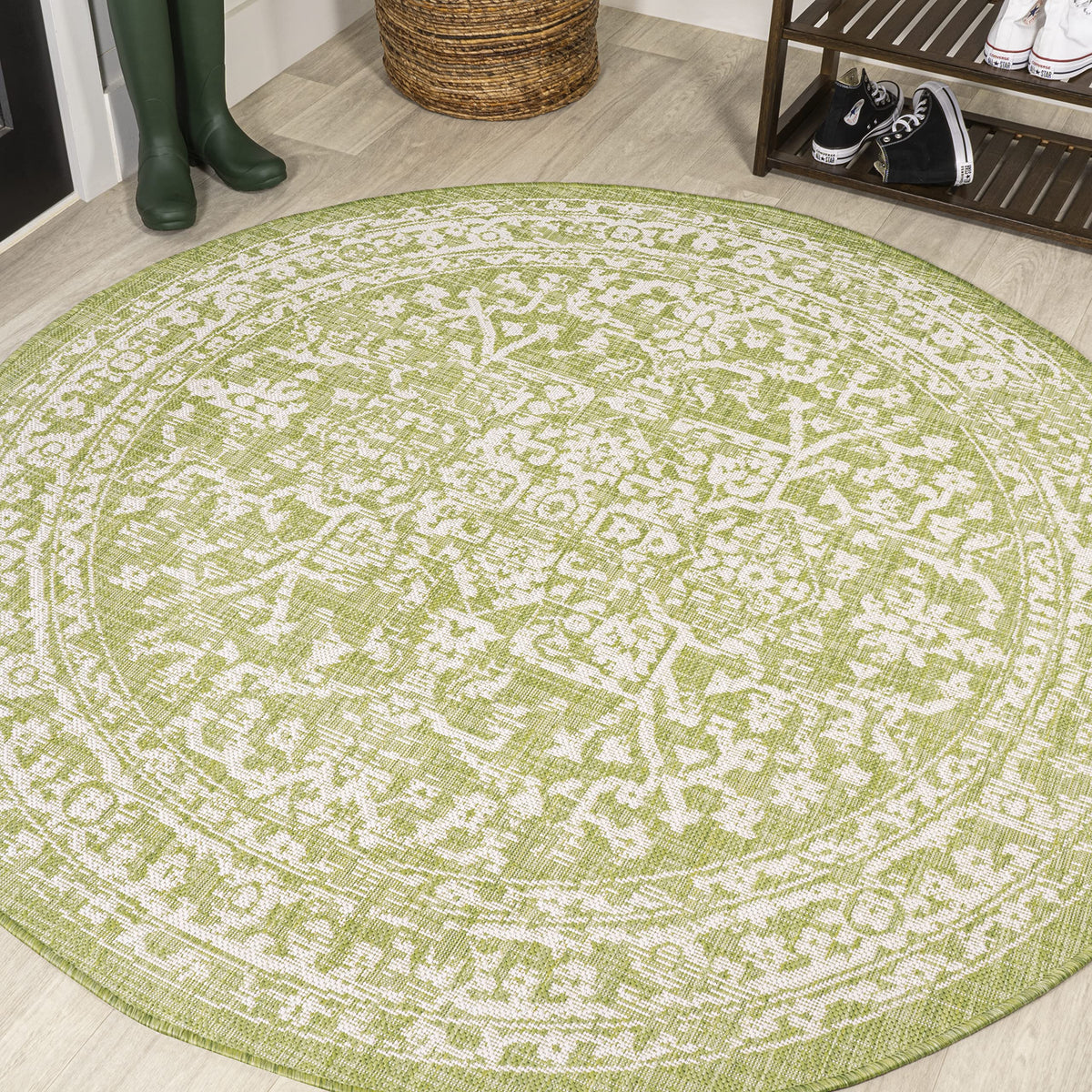 JONATHAN Y Boho Medallion Indoor Outdoor Area Rug 8X10 Black/Gray, Malta Textured Weave for Backyard, Patio, Porch, Easy-Cleaning, High Traffic, Pet-Friendly, Non-Shedding (SMB104C-8)