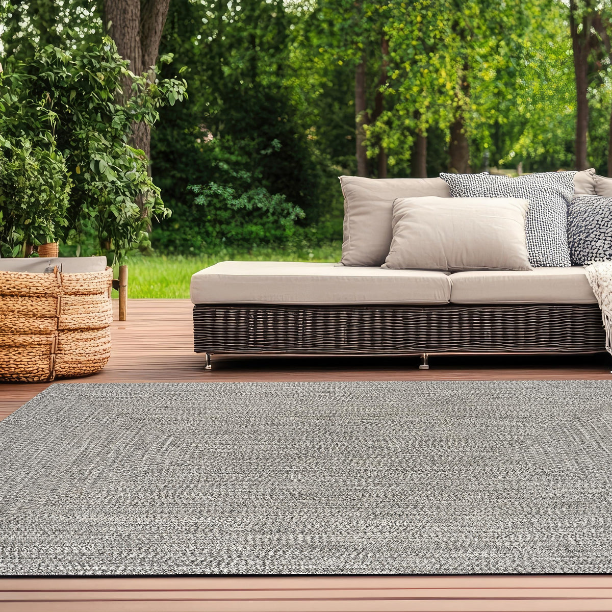nuLOOM Wynn Tan Solid Power Loomed Indoor/Outdoor Area Rug, 5' x 8'