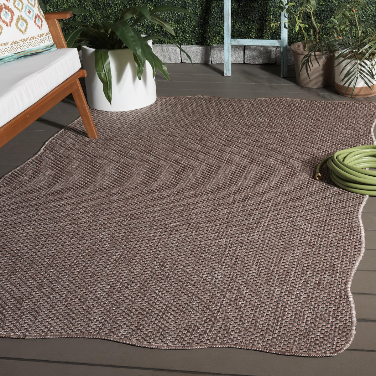 SAFAVIEH Washable Rug Outdoor Courtyard Collection - 8' x 10', Natural & Cream, Non-Shedding & Easy Cleaning, Ideal for Patio, Backyard, Mudroom, DIning Space (CY8521-03012)
