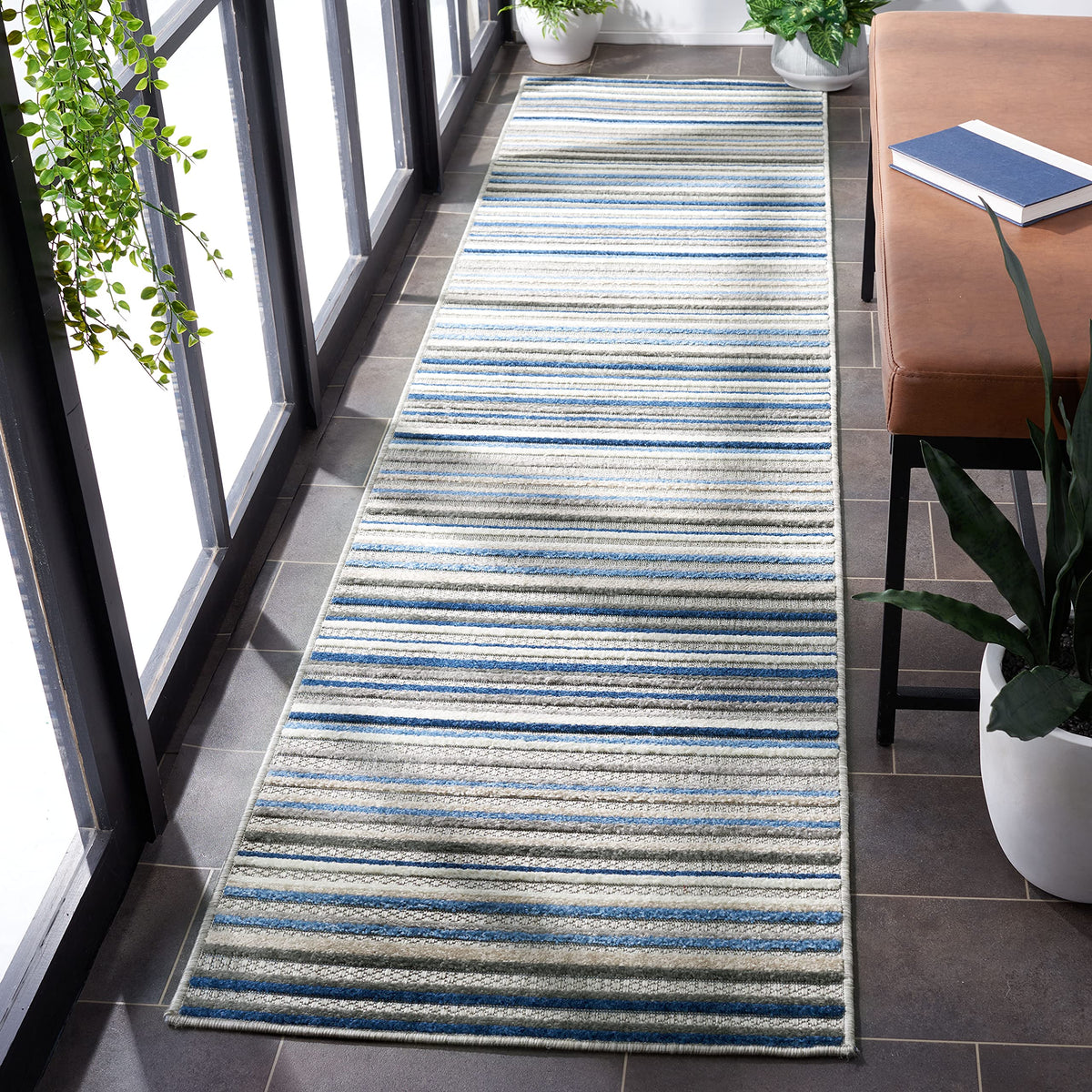 SAFAVIEH Washable Rug Outdoor Cabana Collection - 8' x 10', Ivory & Green, Non-Shedding & Easy to Clean, Ideal for Patio, Backyard, Mudroom (CBN323A)