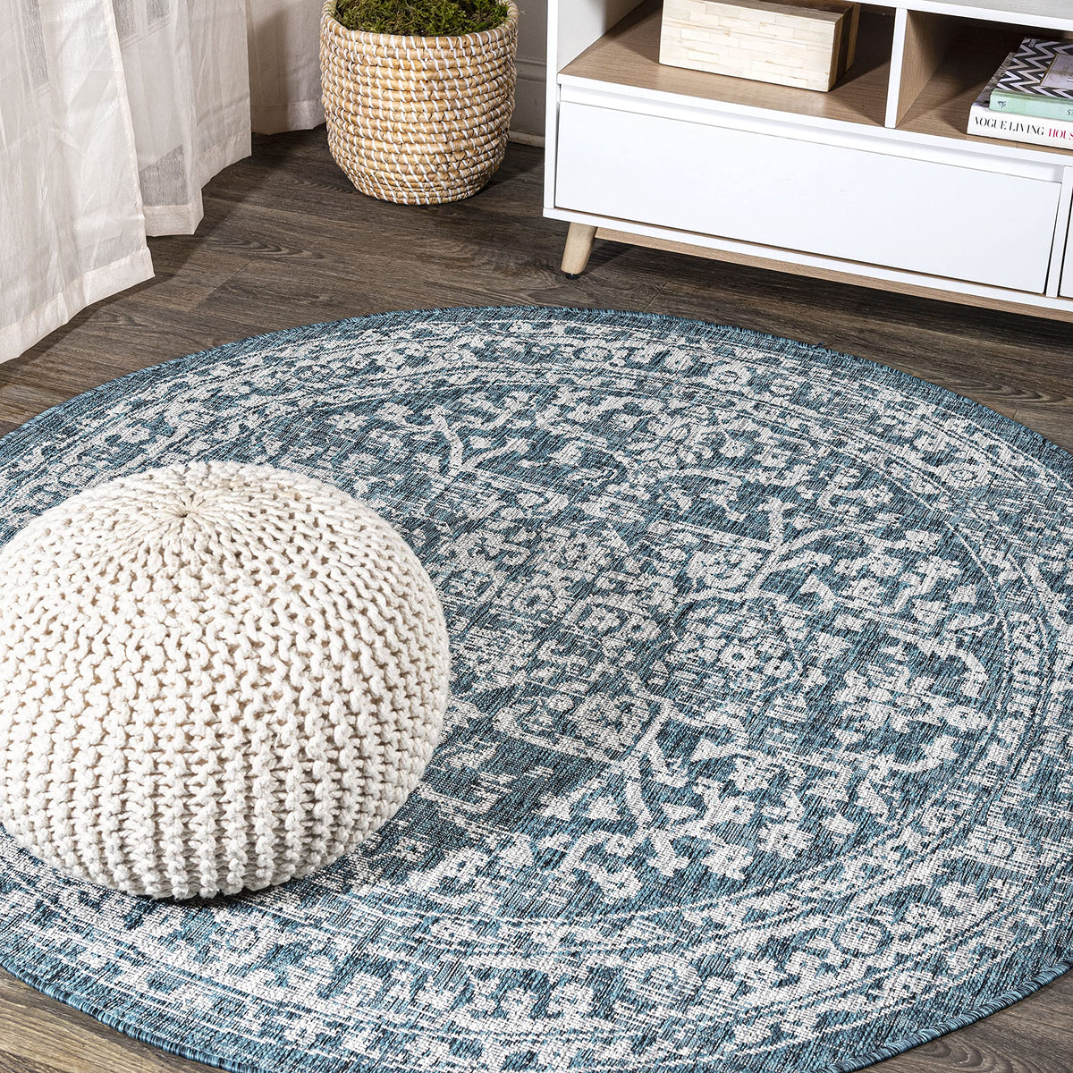JONATHAN Y Boho Medallion Indoor Outdoor Area Rug 8X10 Black/Gray, Malta Textured Weave for Backyard, Patio, Porch, Easy-Cleaning, High Traffic, Pet-Friendly, Non-Shedding (SMB104C-8)