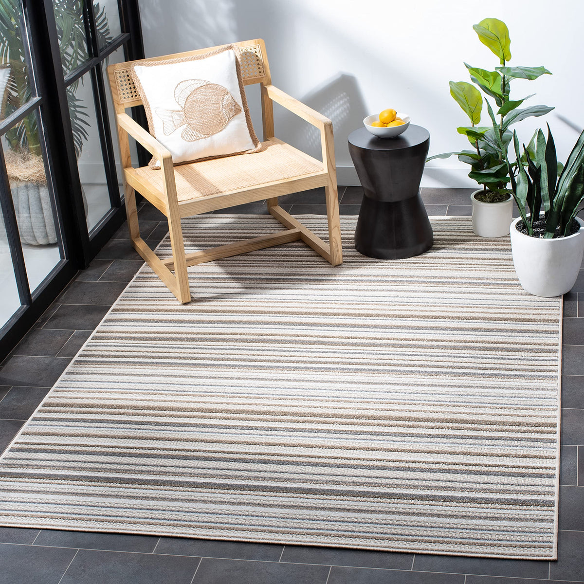 SAFAVIEH Washable Rug Outdoor Cabana Collection - 8' x 10', Ivory & Green, Non-Shedding & Easy to Clean, Ideal for Patio, Backyard, Mudroom (CBN323A)